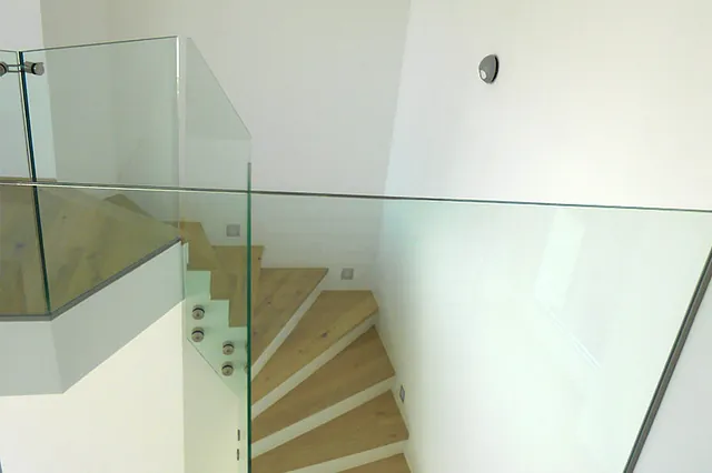Glasgeländer