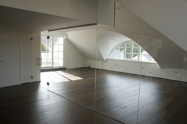 Glastrennwand
